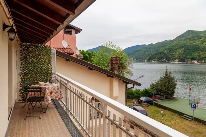 Rifugio Sul Lago Di Lugano A Porto Ceresio Exterior foto